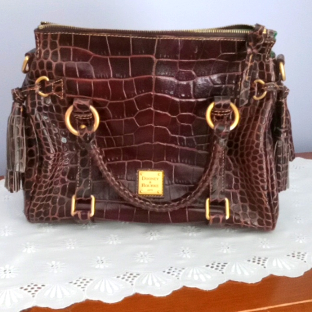 Leather croco embossed  handbag